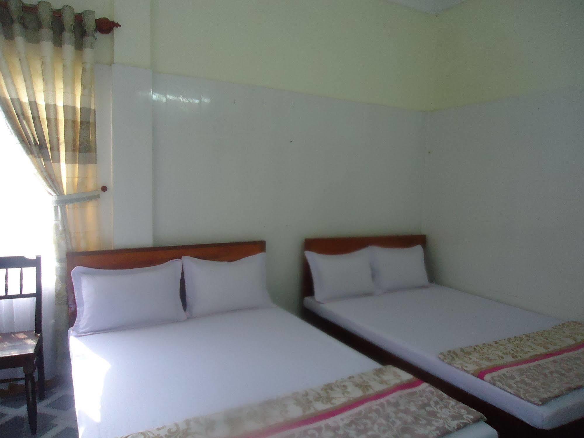 Anh Linh 1 Hotel Dong Hoi Exterior photo