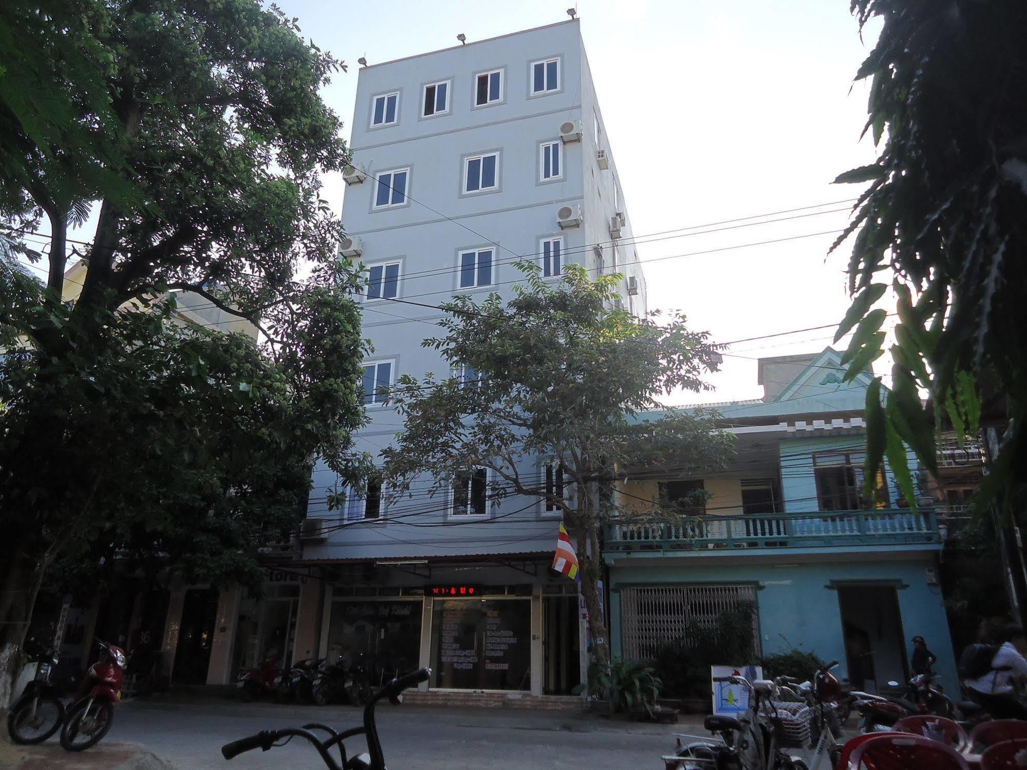 Anh Linh 1 Hotel Dong Hoi Exterior photo